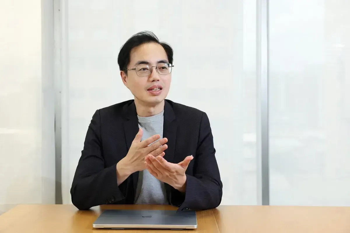 ESi直通國際吳彥霆